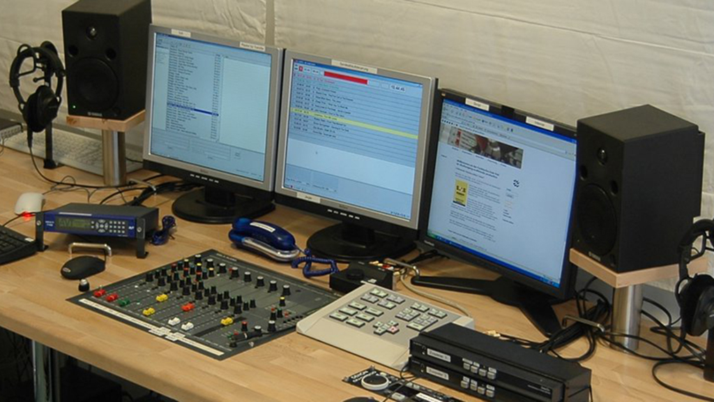 Arbeitsplatz im Radio-Studio