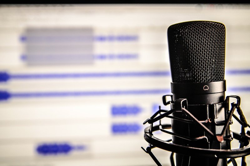 Das neue Podcast-Format für Studierende ergänzt die Inhalte der Online-Lehre