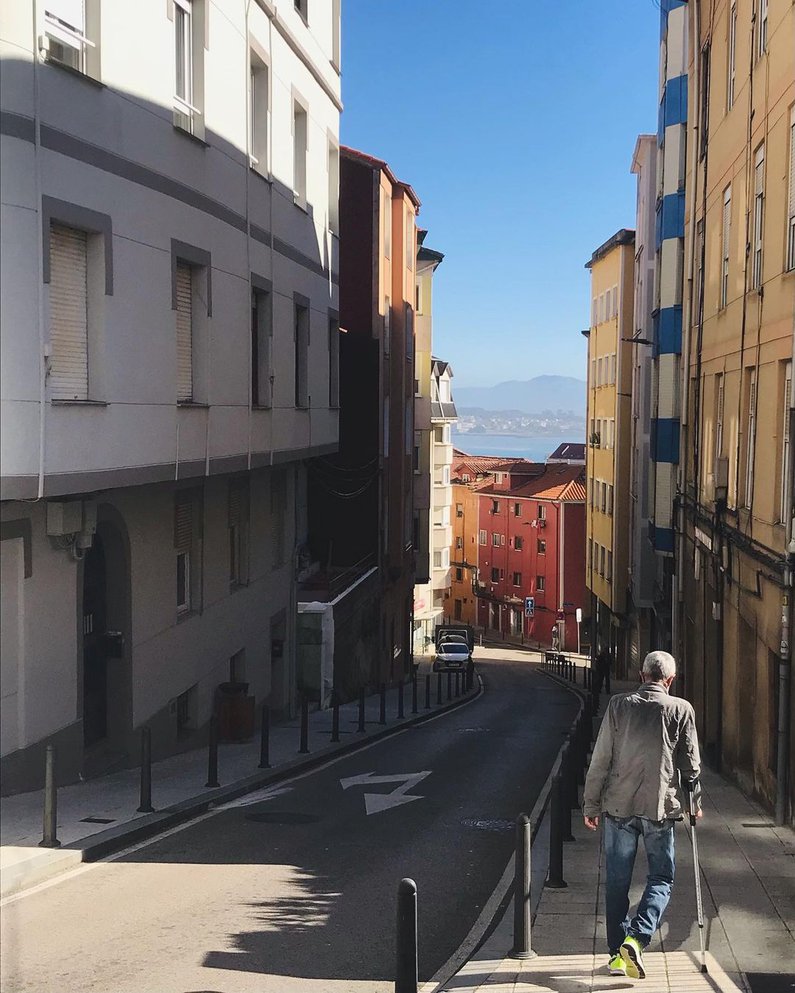 Steile Straßen in Santander