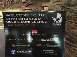 Die weltweite Gruppe der Digistarbenutzer (Digistar Users Group) veranstaltet jedes Jahr eine Konferenz (DUG), um internationale Planetariumsmitarbeiter und Digistar-Nutzer zusammenzubringen. Foto: Schack