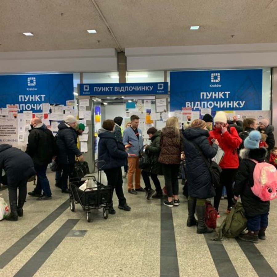 Die Annahmestelle für Sachspenden auf dem Krakauer Bahnhof. (Foto: Hoengen)