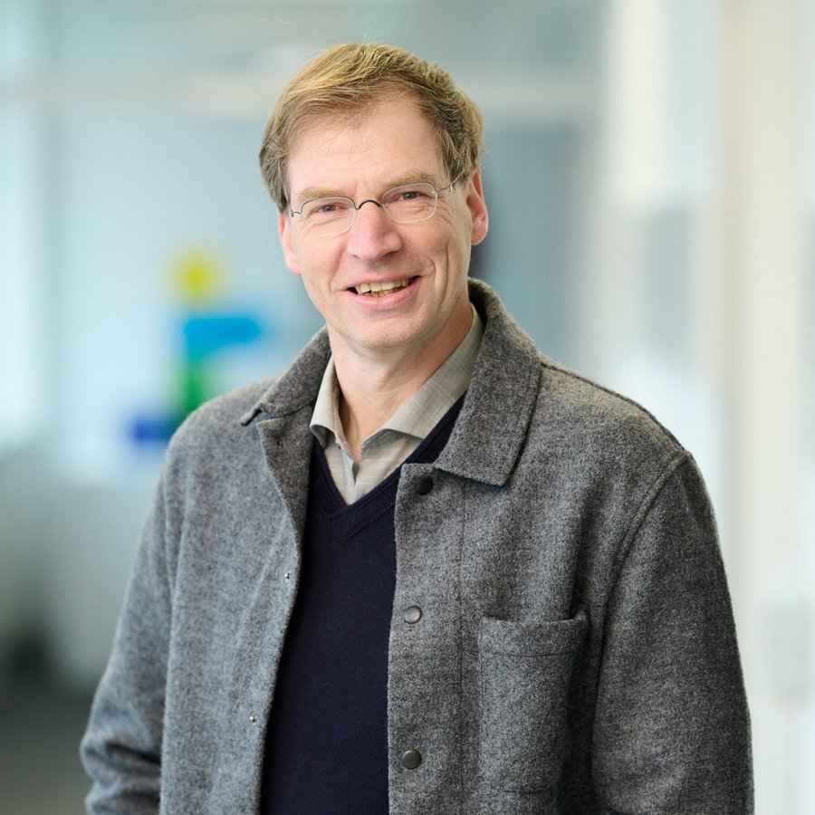 Portraitfoto von Prof. Dr. Martin Lätzel an der FH Kiel