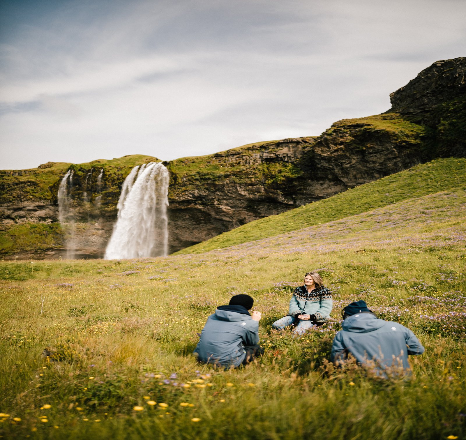 Was die Isländer*innen am Massentourismus in ihrem Land besorgt, dokumentieren Carlos und Tom in ihrem Kinofilm. (Foto: VierEcken)