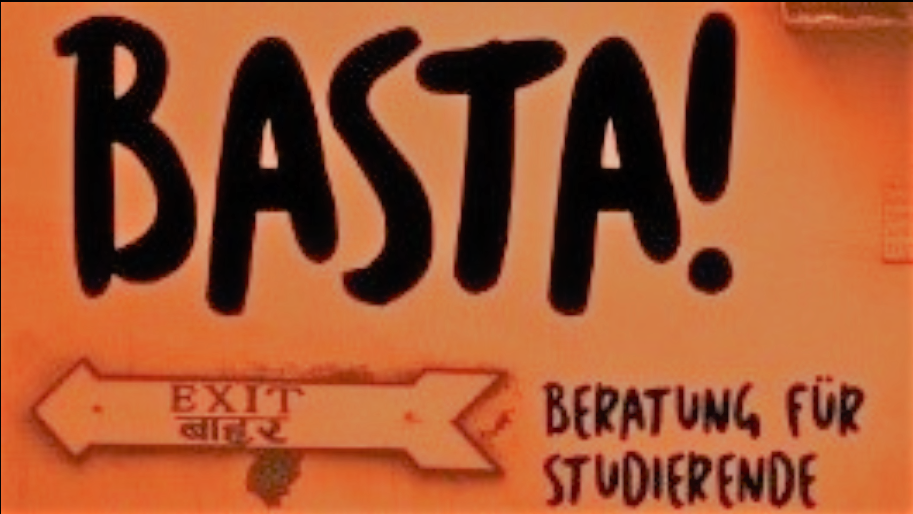 Ein orangefarbener Hintergrund auf welchem "BASTA! Beratung für Studierende"