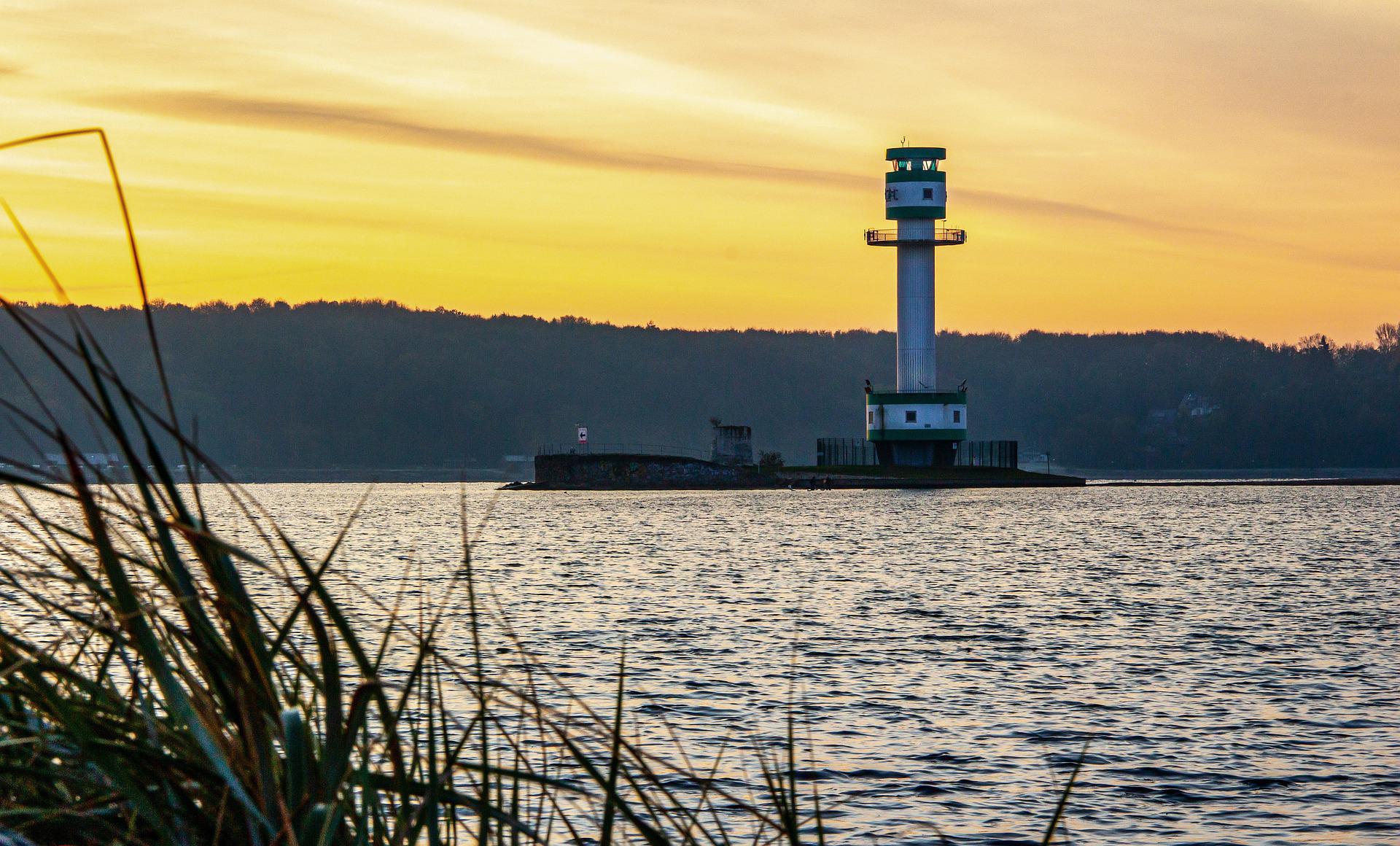 Am Falckensteiner Strand bietet sich die Möglichkeit, abseits vom Strand zu grillen. (Foto: pixabay.com/ FotoArt-Treu)